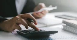 Cómo lograr una seguridad financiera sólida mediante ingresos extra: Claves y estrategias