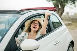 Guía Completa: Cómo Comprar Tu Primer Coche Sin Errores