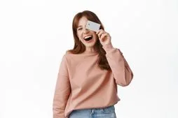 Consejos para mejorar tu puntuación crediticia usando tarjetas de crédito